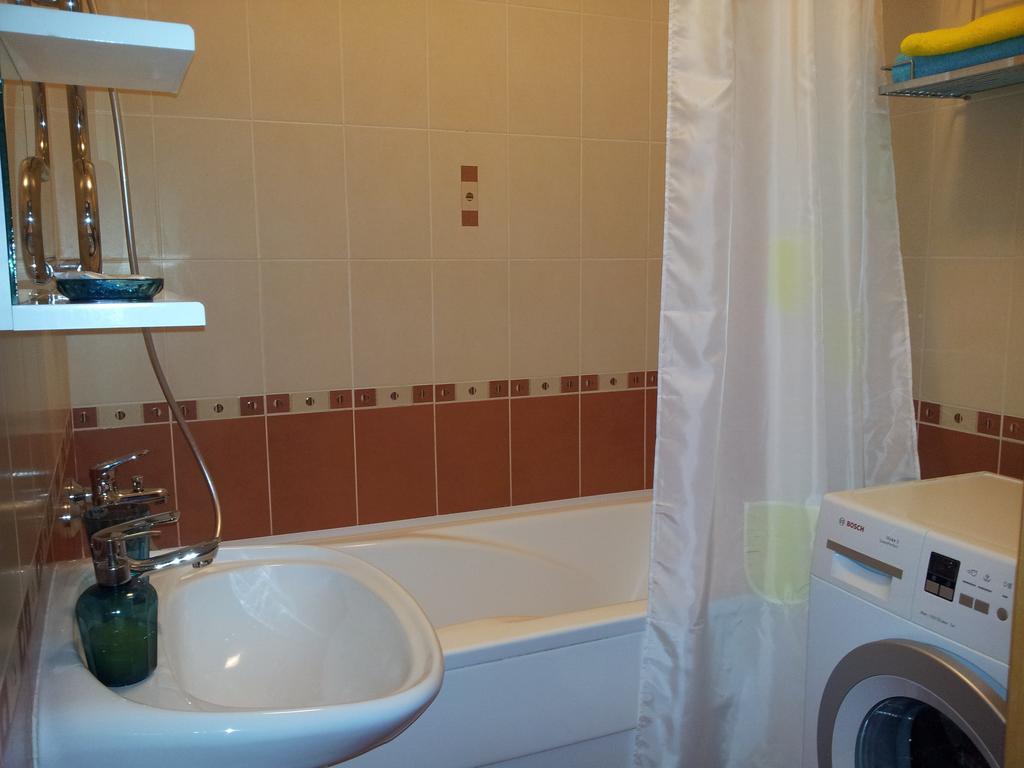 Апартаменты Независимости 168-2 Minsk Kamer foto
